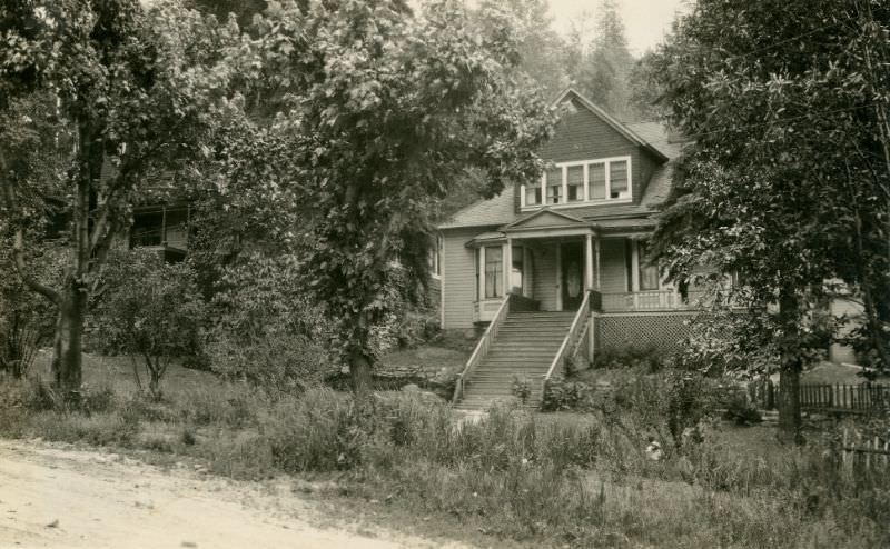 #39 908 Vernon Street