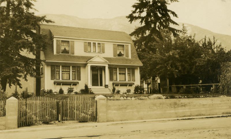 #44 1403 Front Street