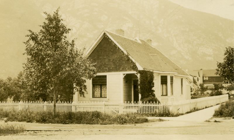 #8 415 Behnsen Street