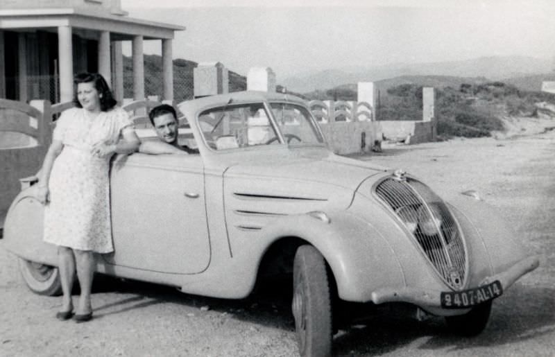 #24 Peugeot 302 Cabriolet, Calvados, France 1950