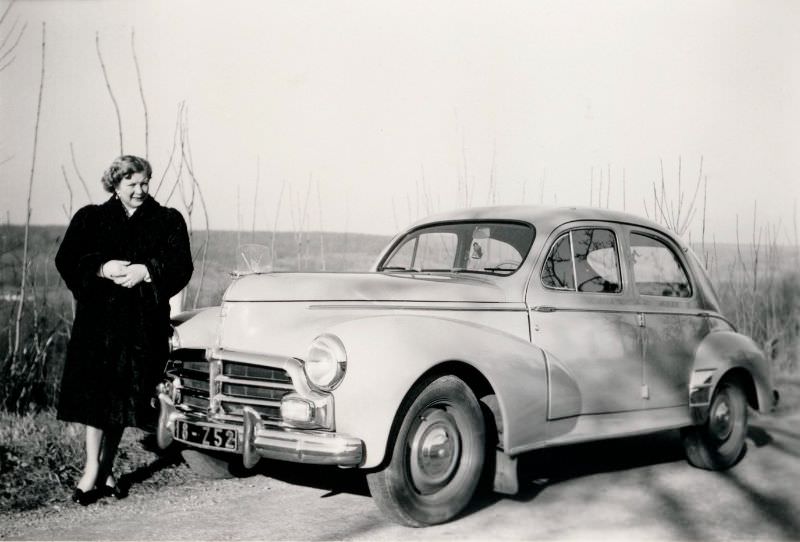 #35 Peugeot 203, countryside, Haute-Marne, France 1955