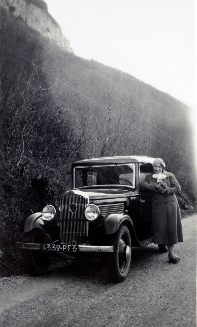 #7 Peugeot 201, gravel road, Rhône, France 1935