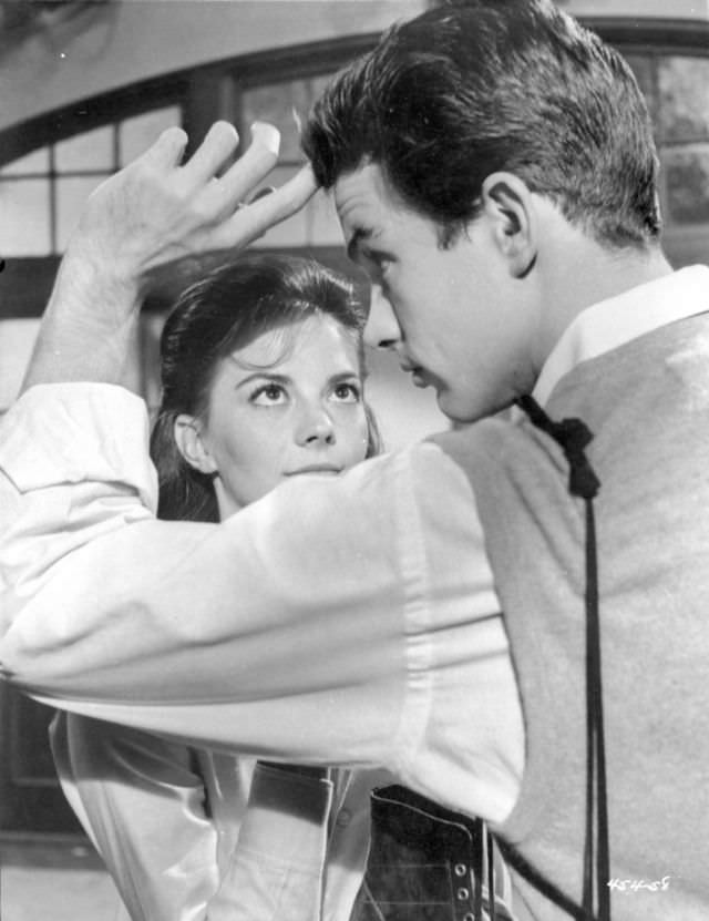 Natalie Wood and Warren Beatty during the Filming of ‘Splendor in the Grass’ (1961) Movies