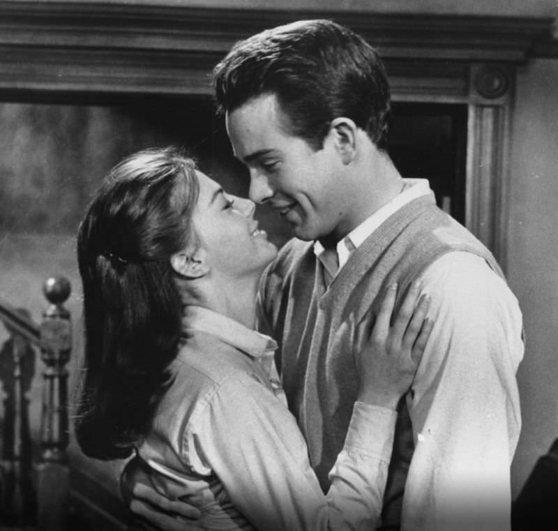 Natalie Wood and Warren Beatty during the Filming of ‘Splendor in the Grass’ (1961) Movies