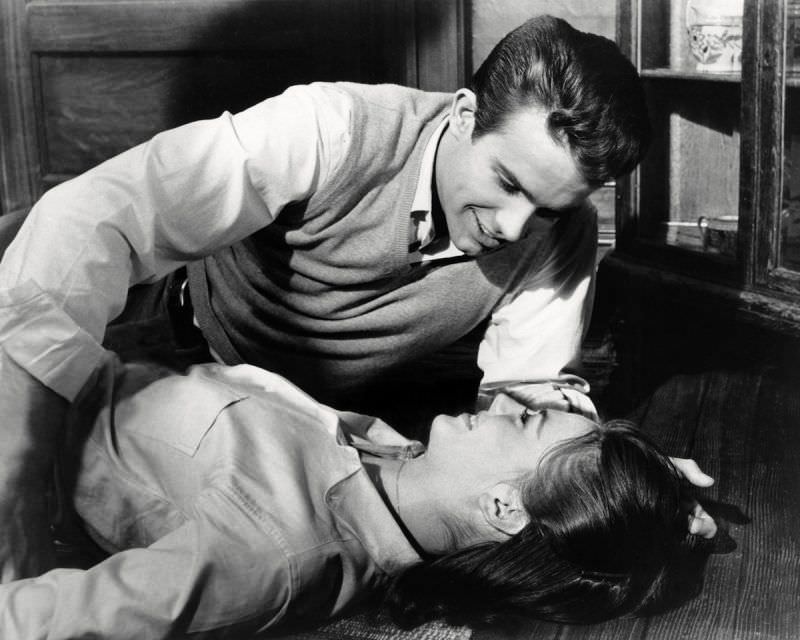 Natalie Wood and Warren Beatty during the Filming of ‘Splendor in the Grass’ (1961) Movies