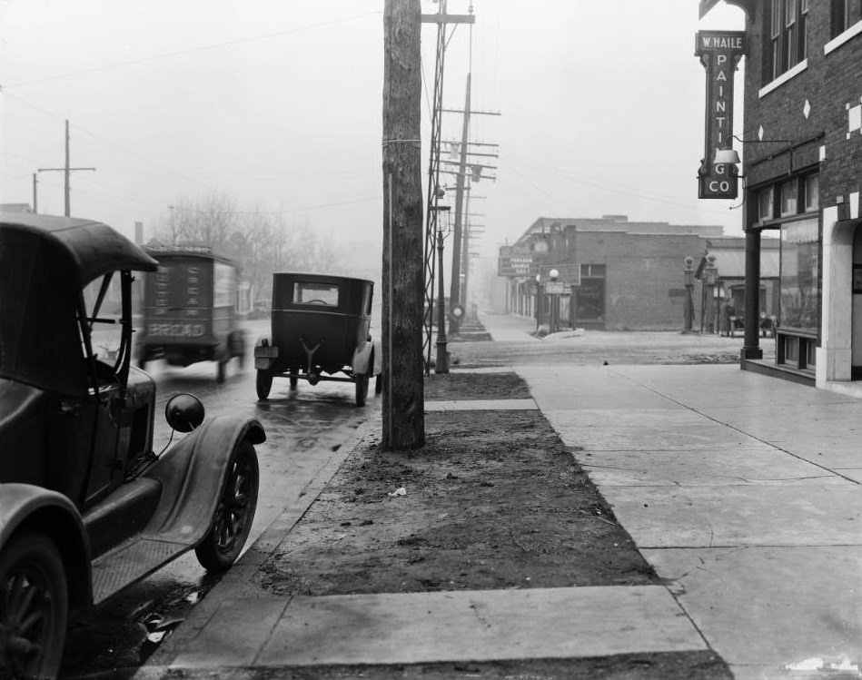 #164 View of Union Boulevard in St. Louis in 1925