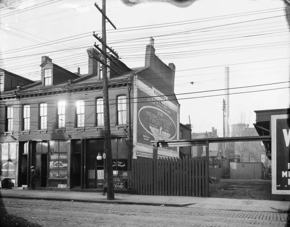 #192 View of the 2700 block of Market St., where Market St. becomes Laclede Ave., 1925