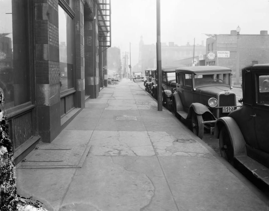 #193 View north down N. Eleventh St. at the intersection with Franklin Ave., 1925