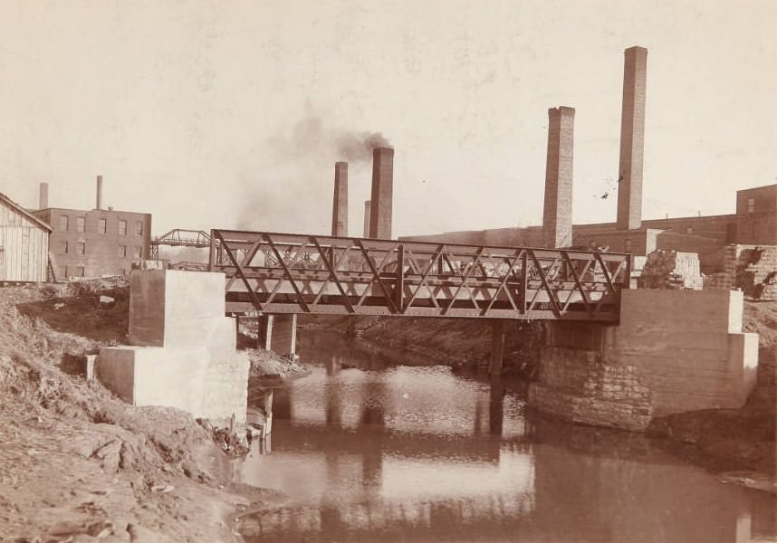 #135 Sulphur Avenue Bridge over River des Peres in 1920. The smokestacks of the Laclede-Christy brick plant can be seen in the background.