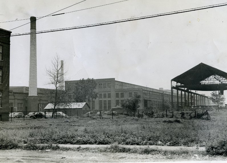#109 Fulton Iron Works Company, 1259 Delaware avenue, one of the largest heavy machine tool plants in this area, 1940
