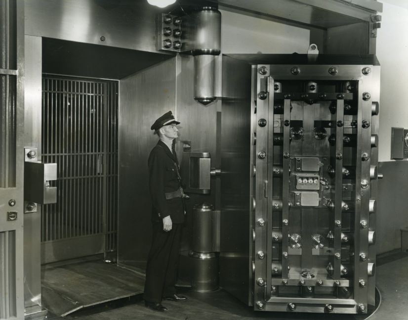 #161 Federal Reserve Bank Vault at 4th and Locust, 1940