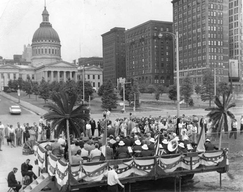 #165 Breaking Ground on Riverfront,1 959