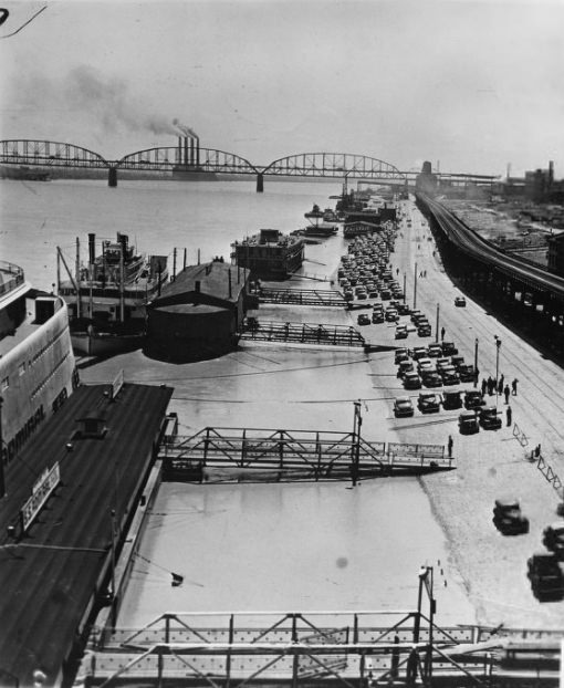 #176 St. Louis Wharf Scene, 1956