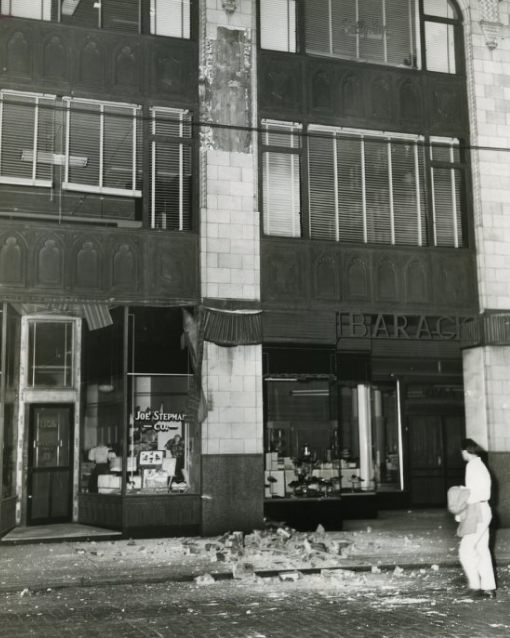 #206 Fashion Square Building, 1954