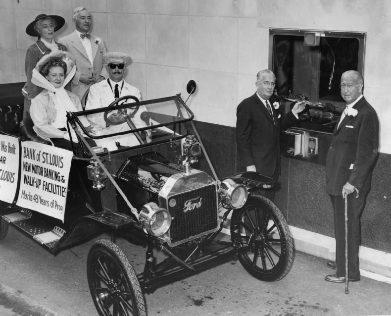 #10 Bank of St. Louis – Drive-In, 1950