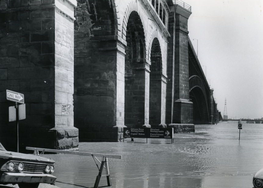 #101 Eads Bridge-Mississippi River Flooding, 1960