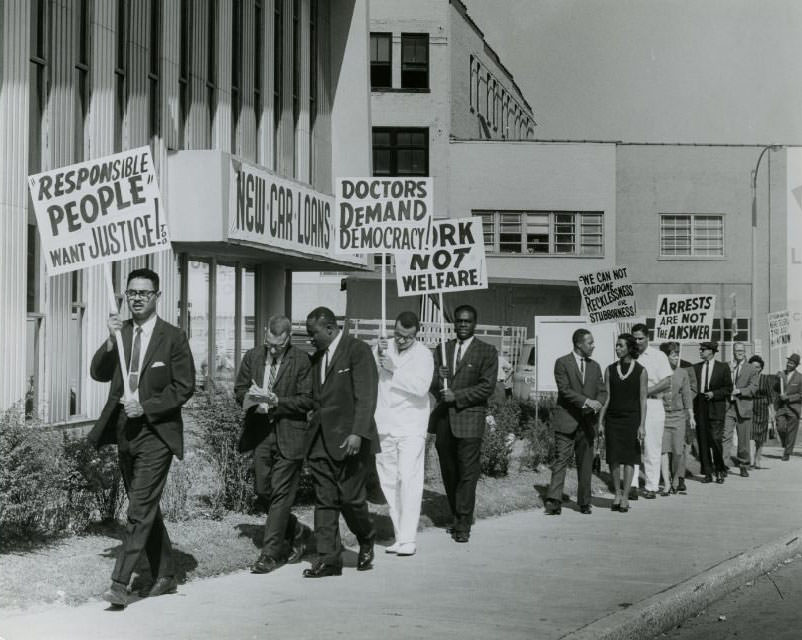 #5 Peaceful Picketing At The Jefferson Bank and Trust Company, 1960