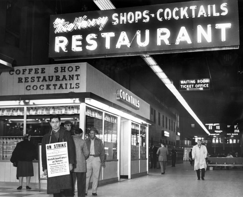 #192 4 Locals Picket Harvey Chain, 1960