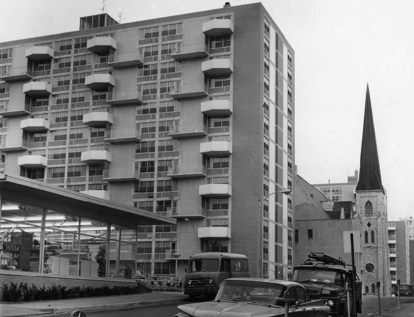 #48 Plaza Apartments – Looking east near 18th & Pine, 1960