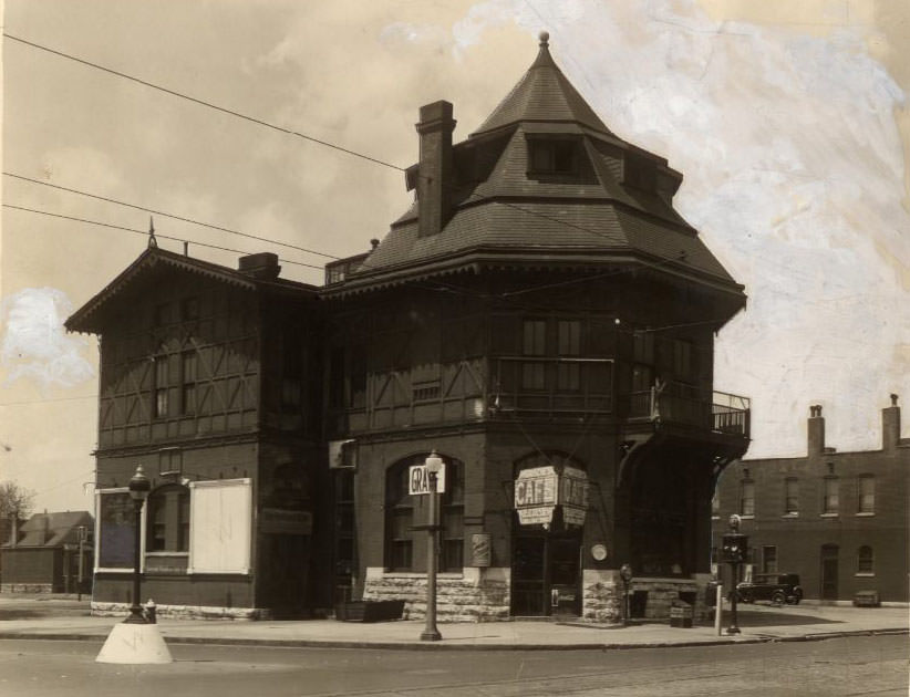 #86 Bellevue Garden, 1960