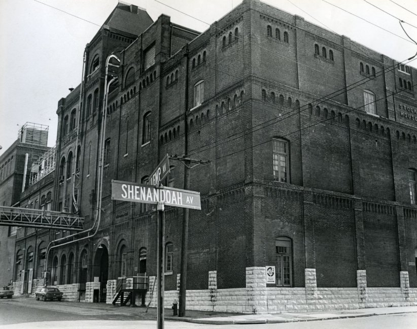 #24 The Falstaff Brewery building, at Lemp and Shenandoah avenues, has been the site of brewing for 127 years, 1977