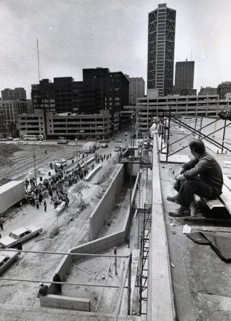 #95 Convention Center Workman and Tour, St. Louis, 1976