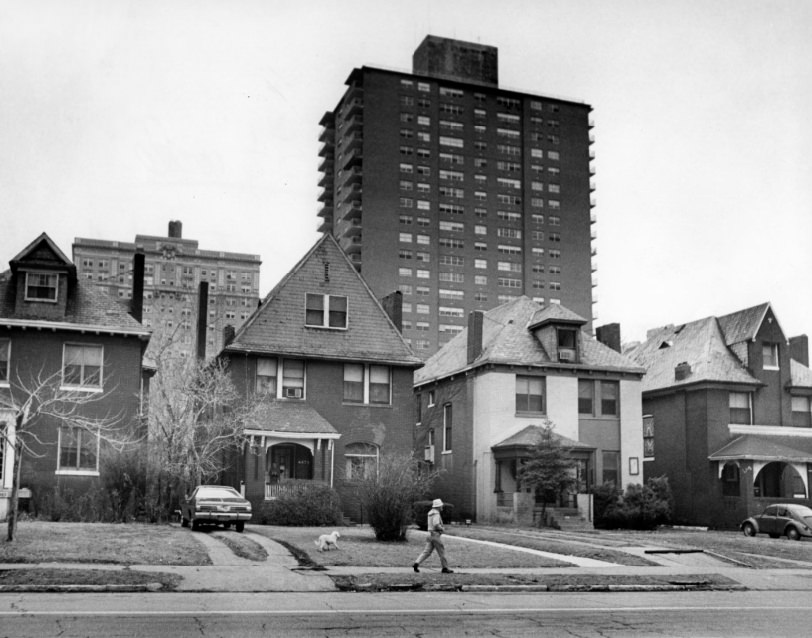 #3 View of the Executive House Apartments from the 4400 block of Laclede Ave, 1975