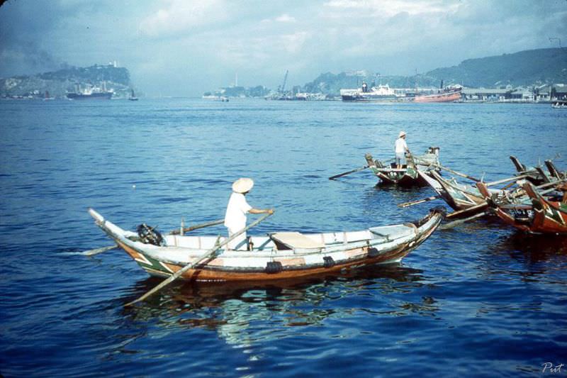 #1 Bum boats, Taiwan, Kaohsiung, 1954