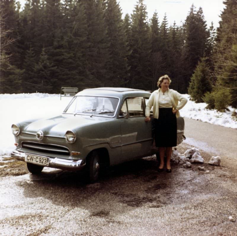 #14 Ford Taunus 15 M, Calw, West Germany, 1955