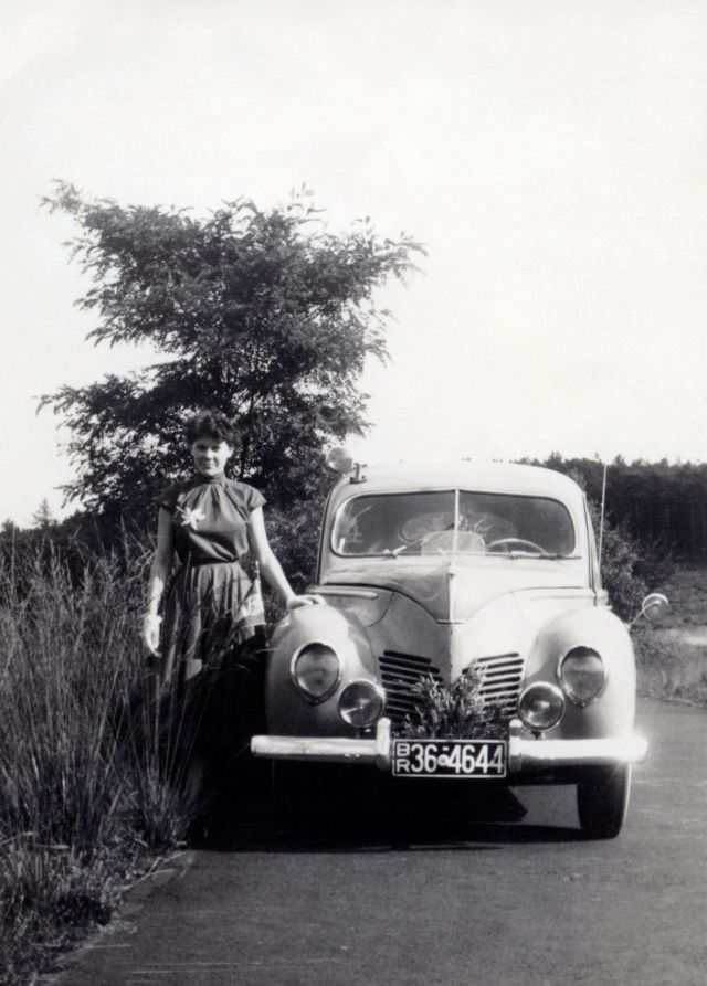 #15 Ford Taunus Spezial, 1955