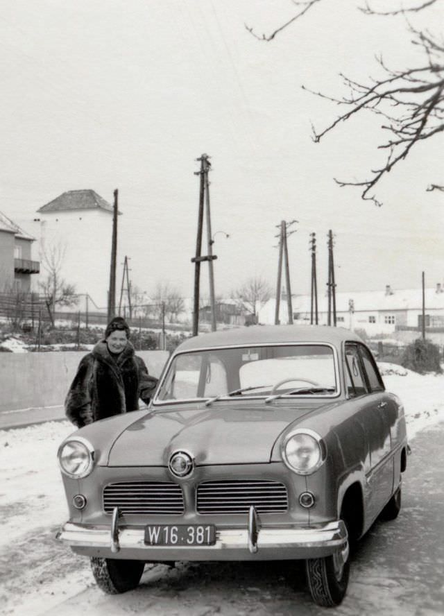 #19 Ford Taunus 12 M, Vienna, 1955