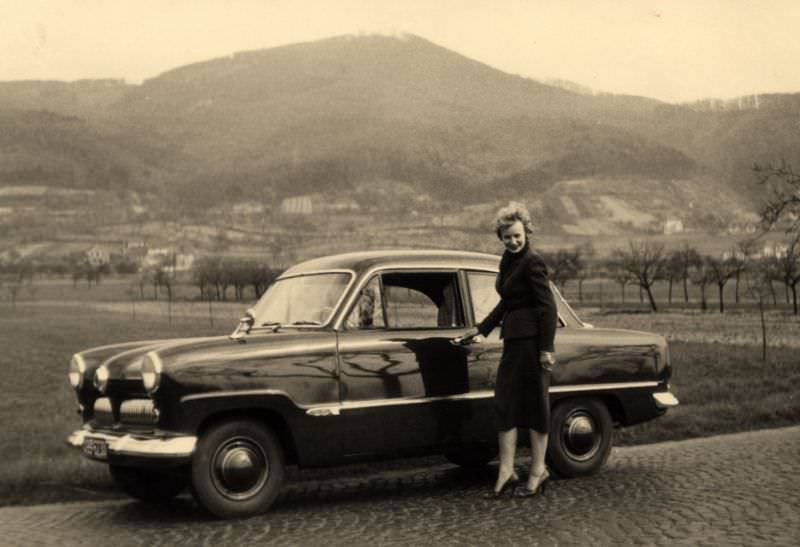 #21 Ford Taunus 12 M, black, 1955