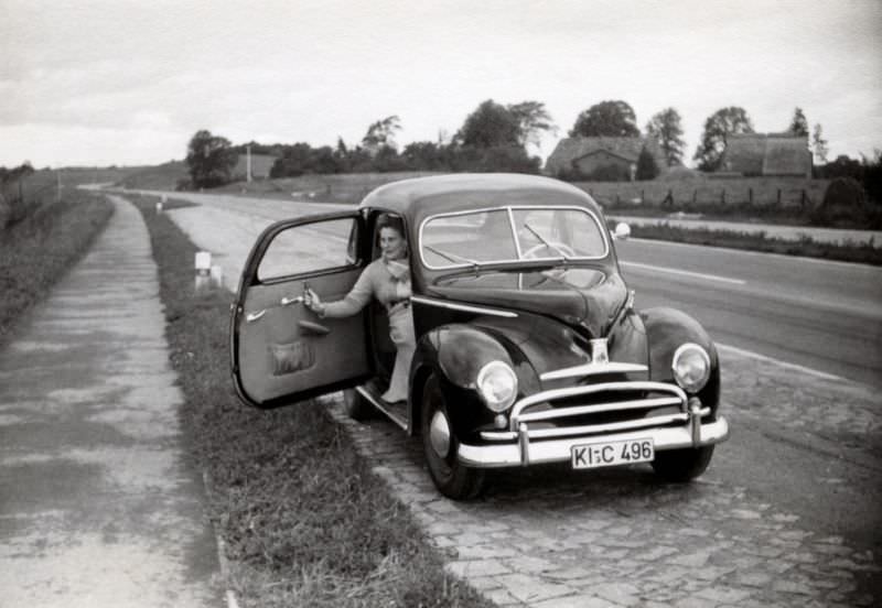 #28 Ford Taunus Spezial, Kiel, 1956