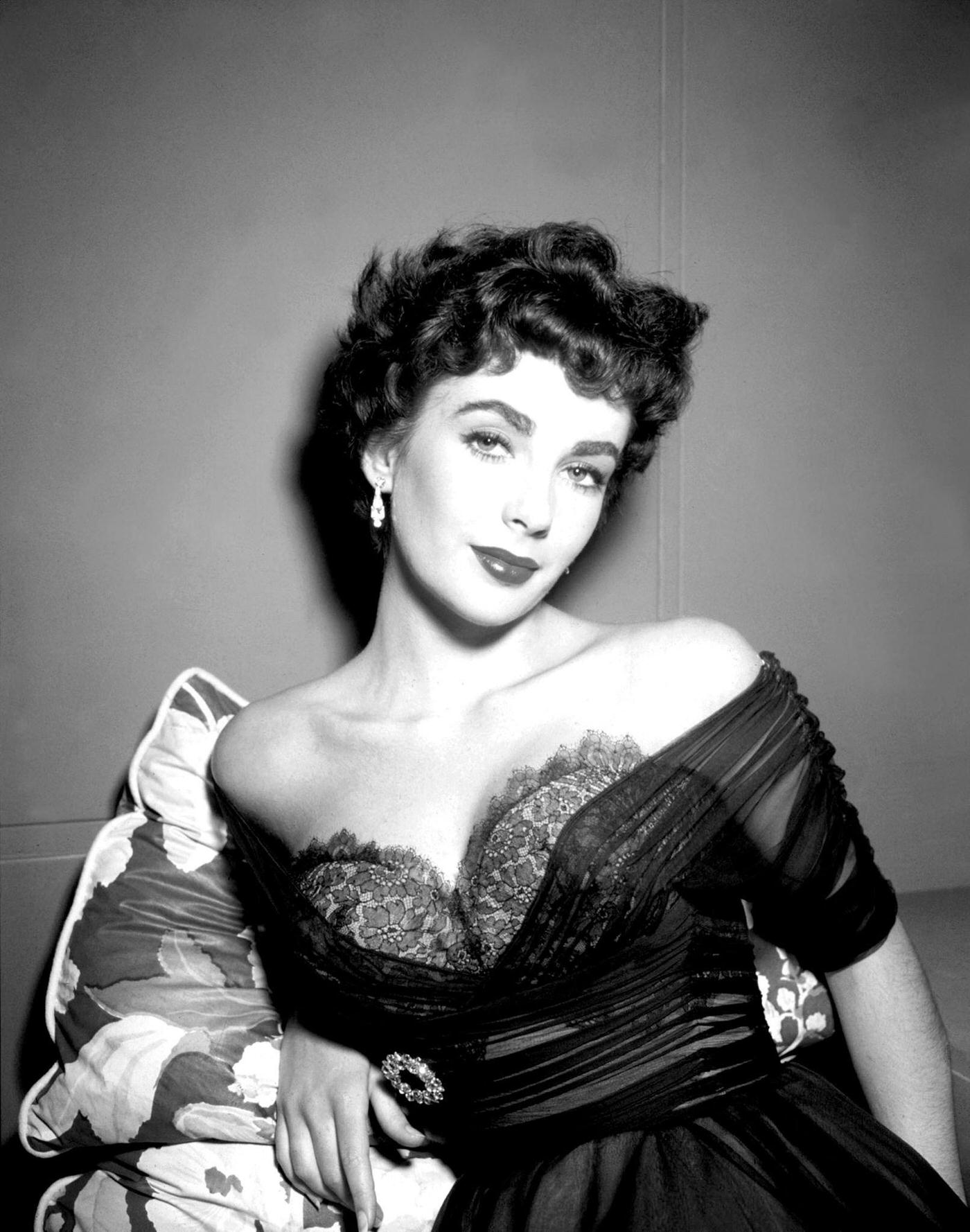 Actress Elizabeth Taylor in a scene from the movie “The Girl Who Had Everything”.