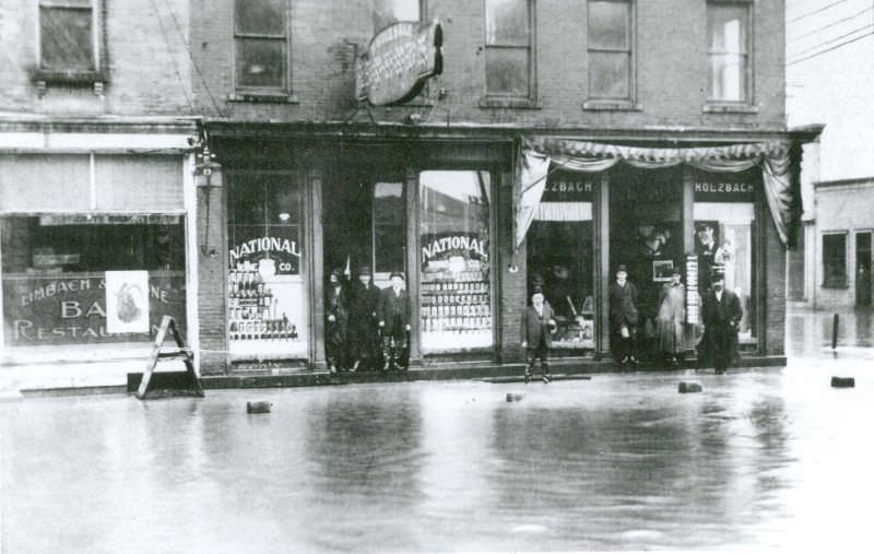 #2 National Wine Co, Limbach bar and restaurant, Holzbach, Massillon, Ohio, 1913