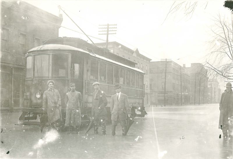 #7 Erie Street South, streetcar, Massillon, Ohio, 1913
