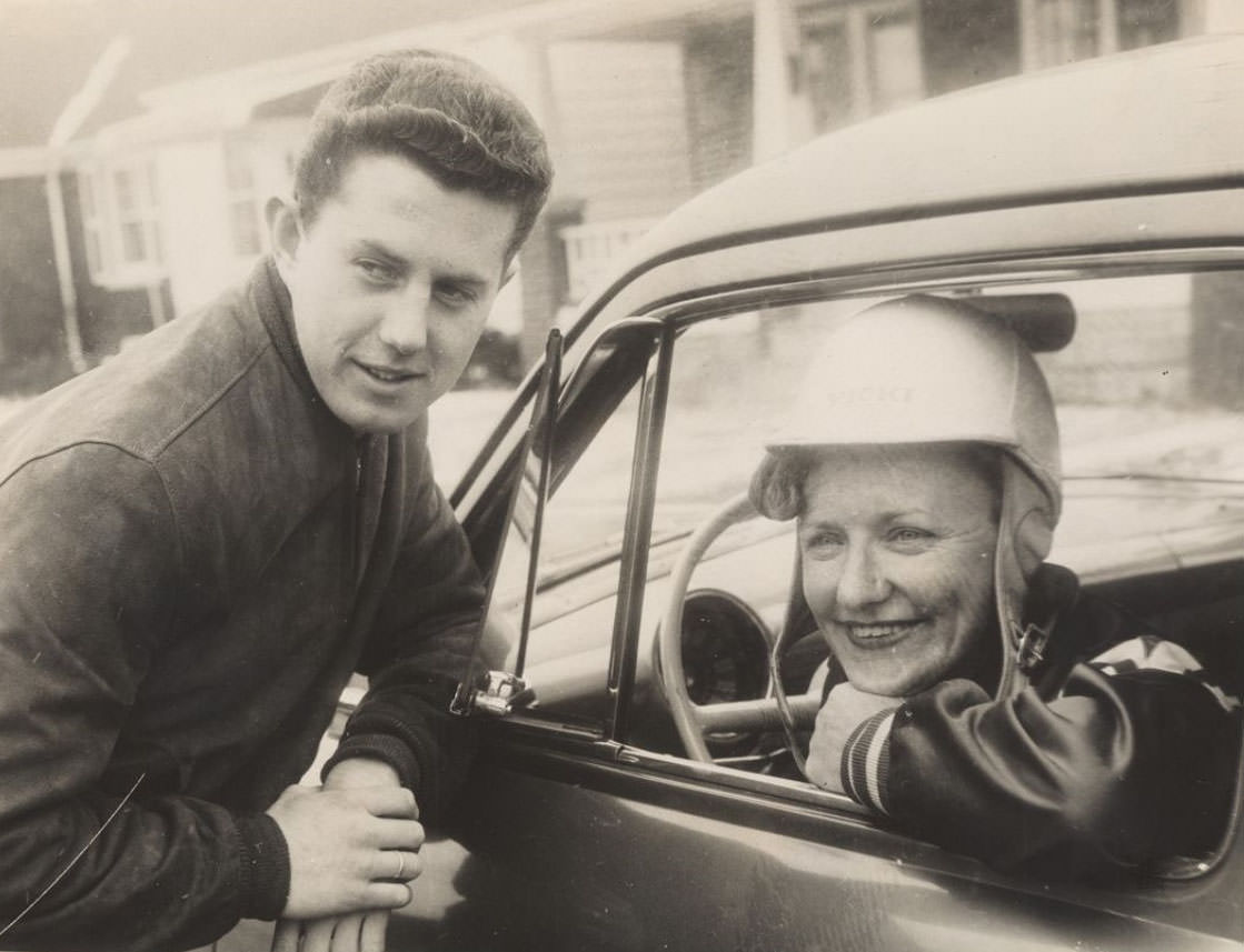 Vicki Wood: Life Story and Photos of The Trailblazing ‘Fastest Woman in Racing’ Vehicles &; Transpor