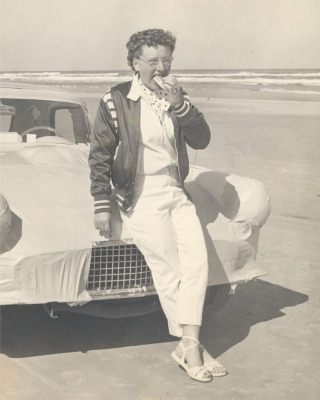 Vicki Wood: Life Story and Photos of The Trailblazing ‘Fastest Woman in Racing’ Vehicles &; Transpor