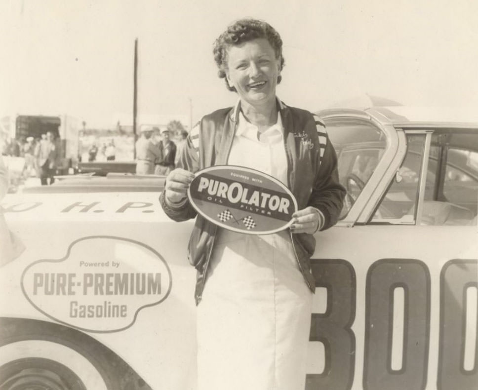 Vicki Wood: Life Story and Photos of The Trailblazing ‘Fastest Woman in Racing’ Vehicles &; Transport