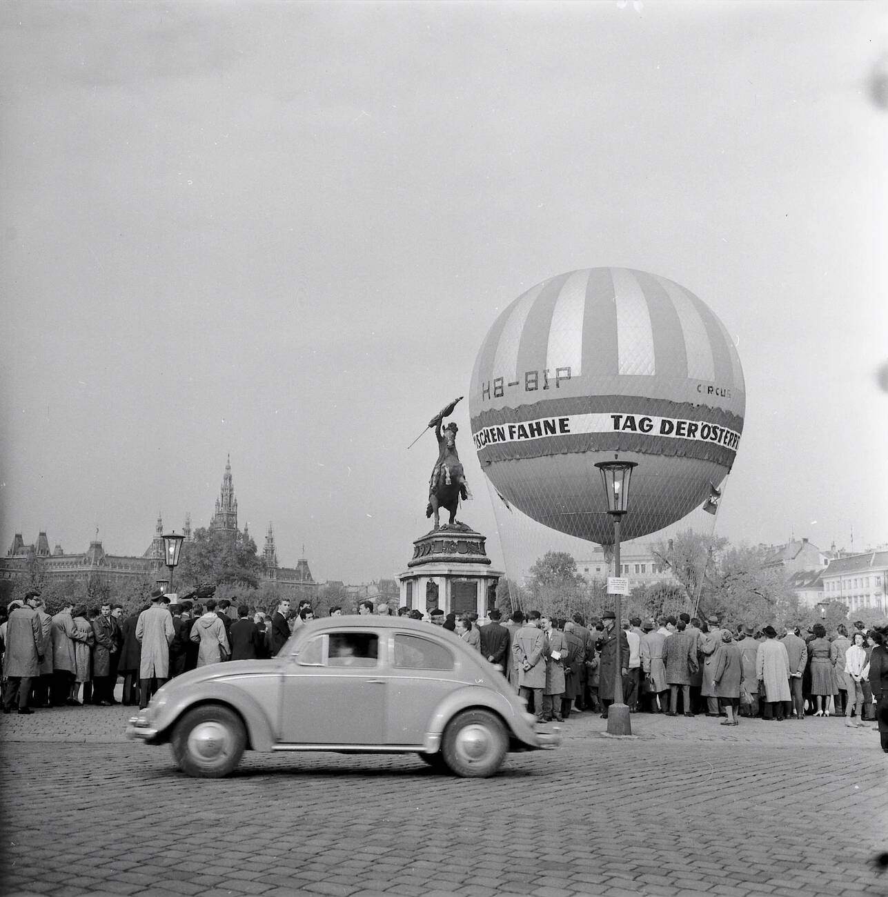 #68 Tag der Fahne (Flag Day) in Vienna, Austria.