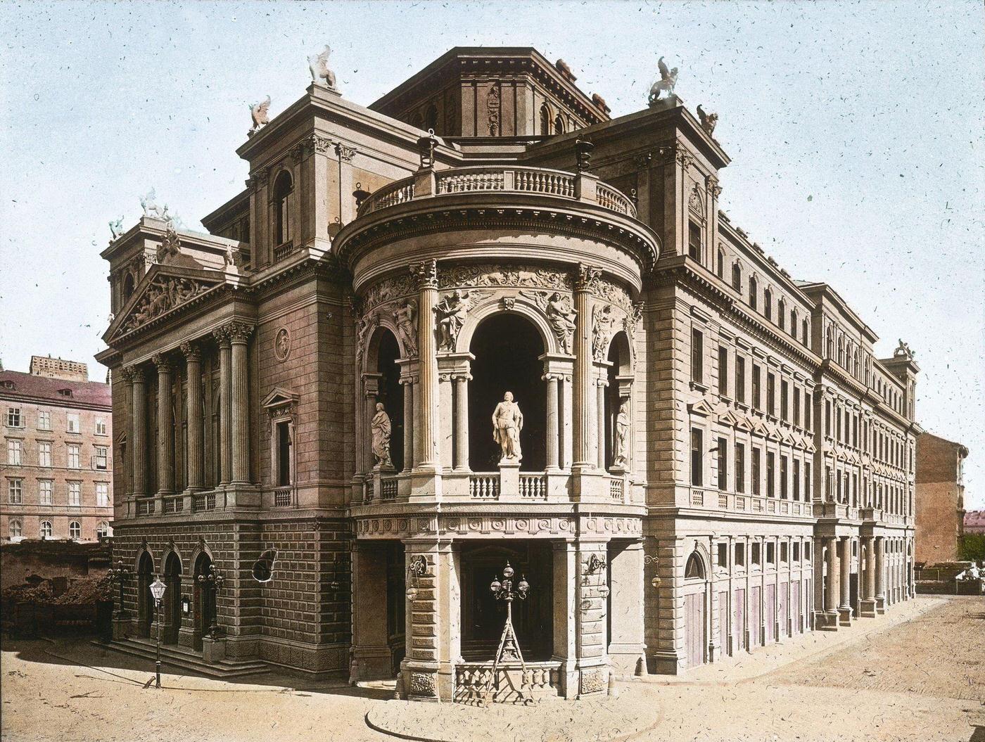 #21 The Stadttheater, built in 1871/72, destroyed by fire in 1884, and rebuilt as the Etablissement Ronacher in 1887