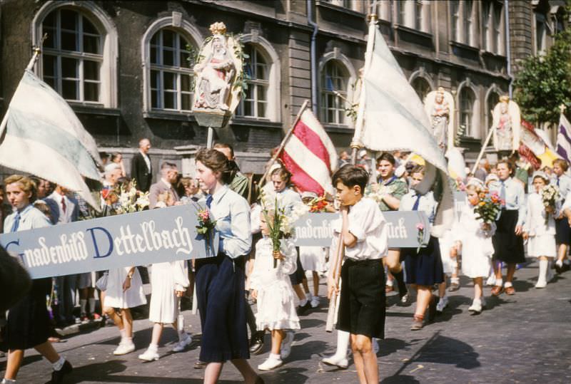 #89 St Kilian’s Festival, outside the Röntgen High School, Wurzburg.