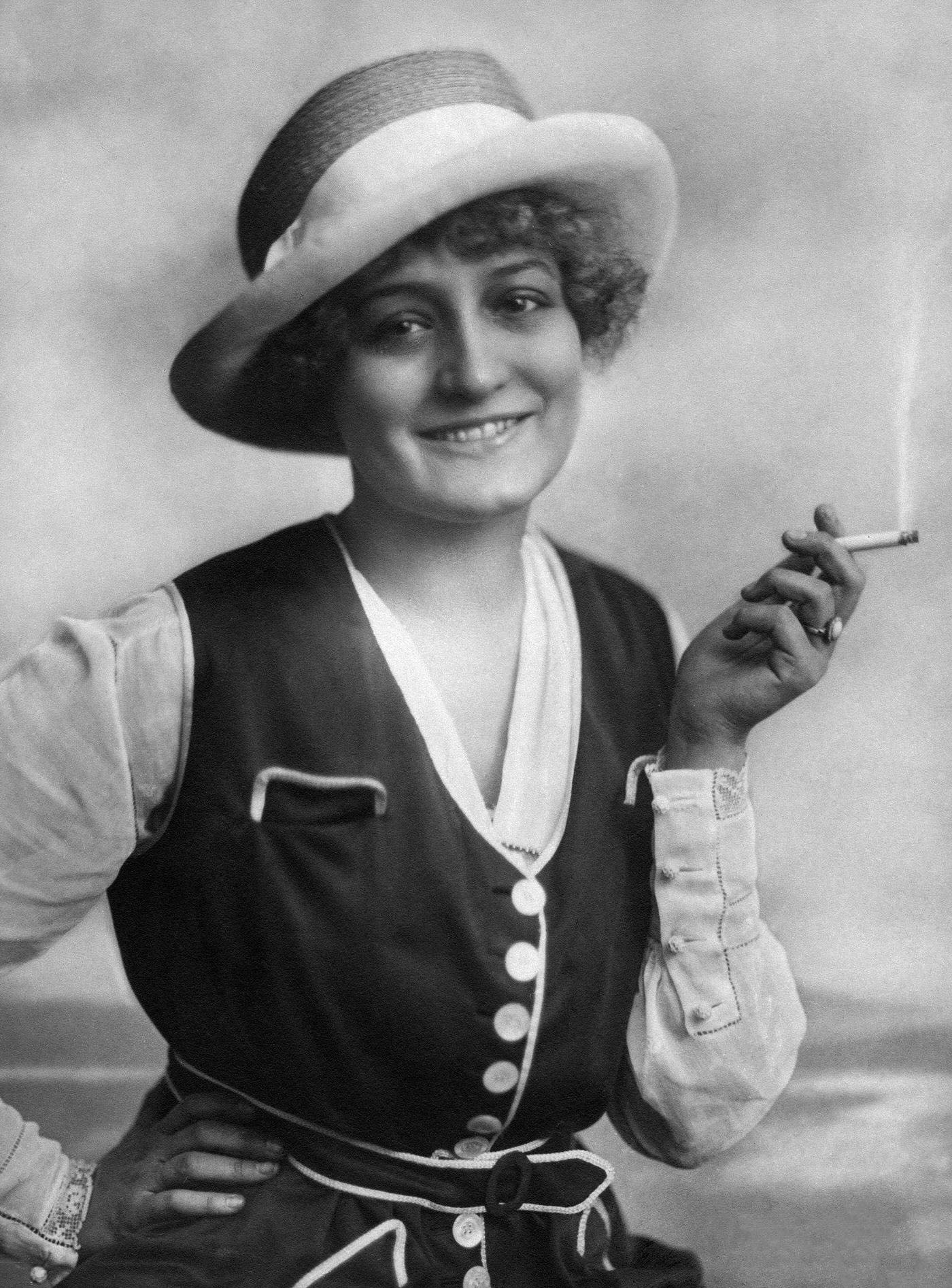 #51 Eva May, Austrian Actress, Smoking with Style, 1920s