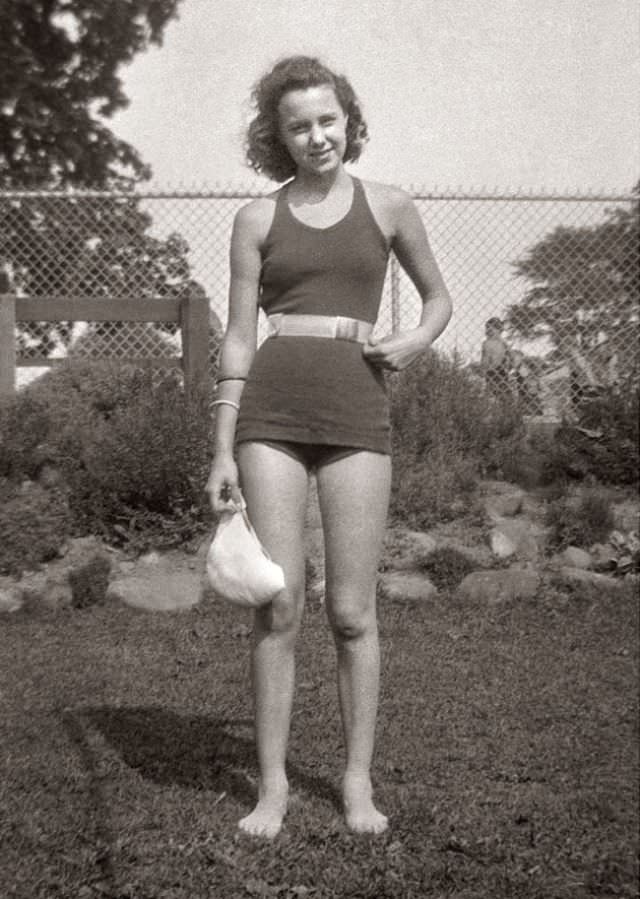 The Evolution of Elegance: Defining 1930s Swimwear Through Vintage Photos Fashion &; Culture
