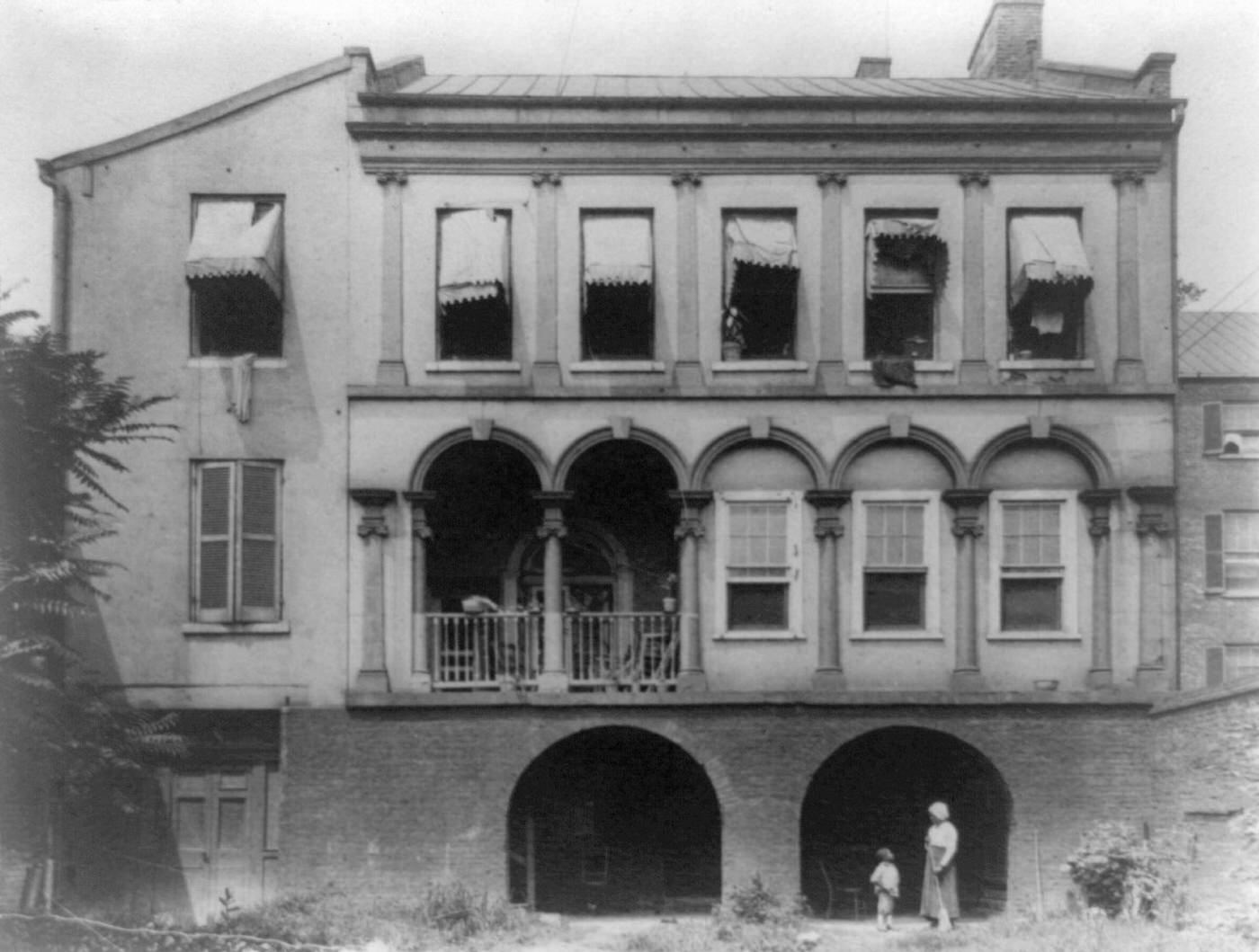 #60 James Holloway Loggia School, Fairfax Street between Cameron and Queen, Alexandria, 1918