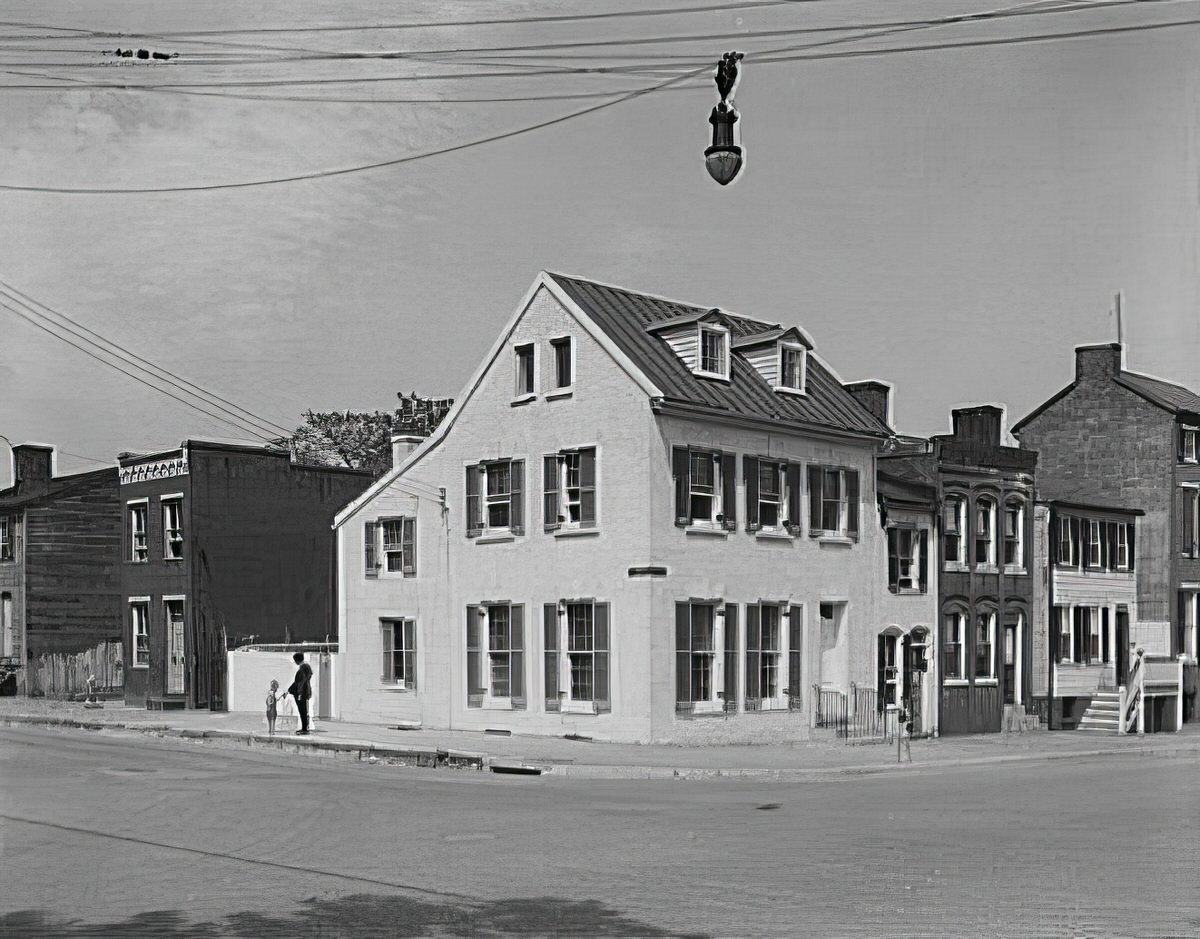 #8 National Paint, Varnish & Lacquer Association, Inc. Hilly house painting job at 319 Wolfe St., Alexandria, 1920