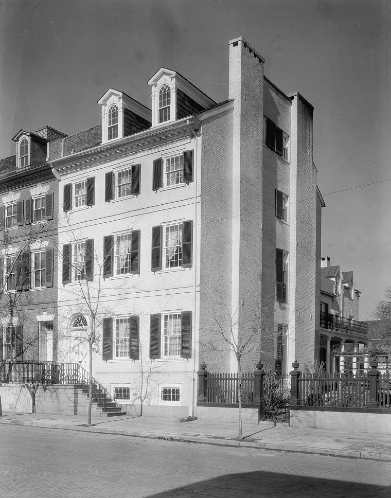 #8 Fairfax-Moore-Montague House, 207 Prince Street, Alexandria, 1930s