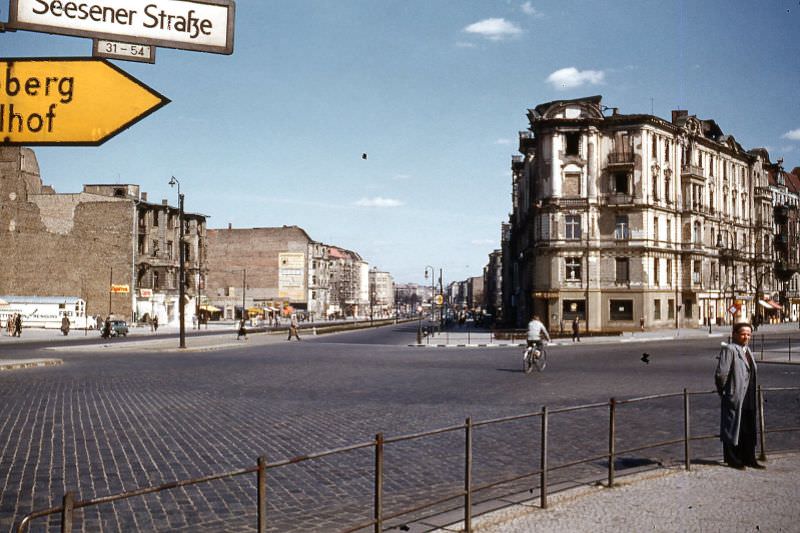 #26 Berlin street scenes, 1954