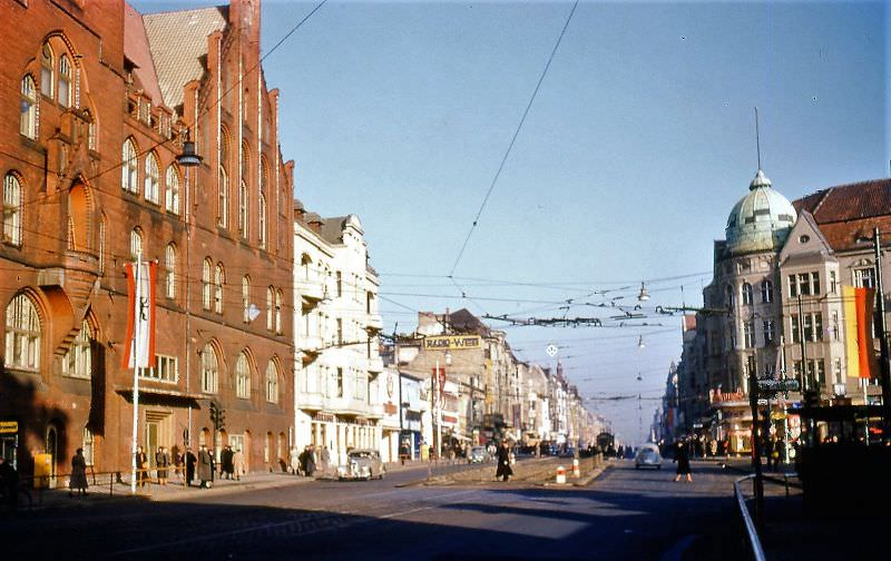 #40 Steglitz Rathaus shopping district, Berlin, 1954