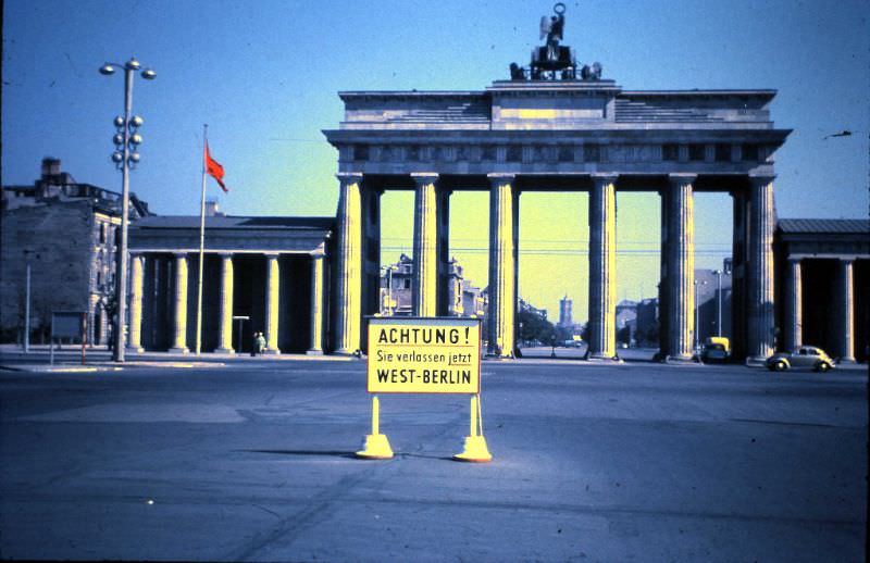 #73 Brandenburger Tor. East Berlin began immediately behind the notice, not at the Tor itself as sometimes thought, 1959.